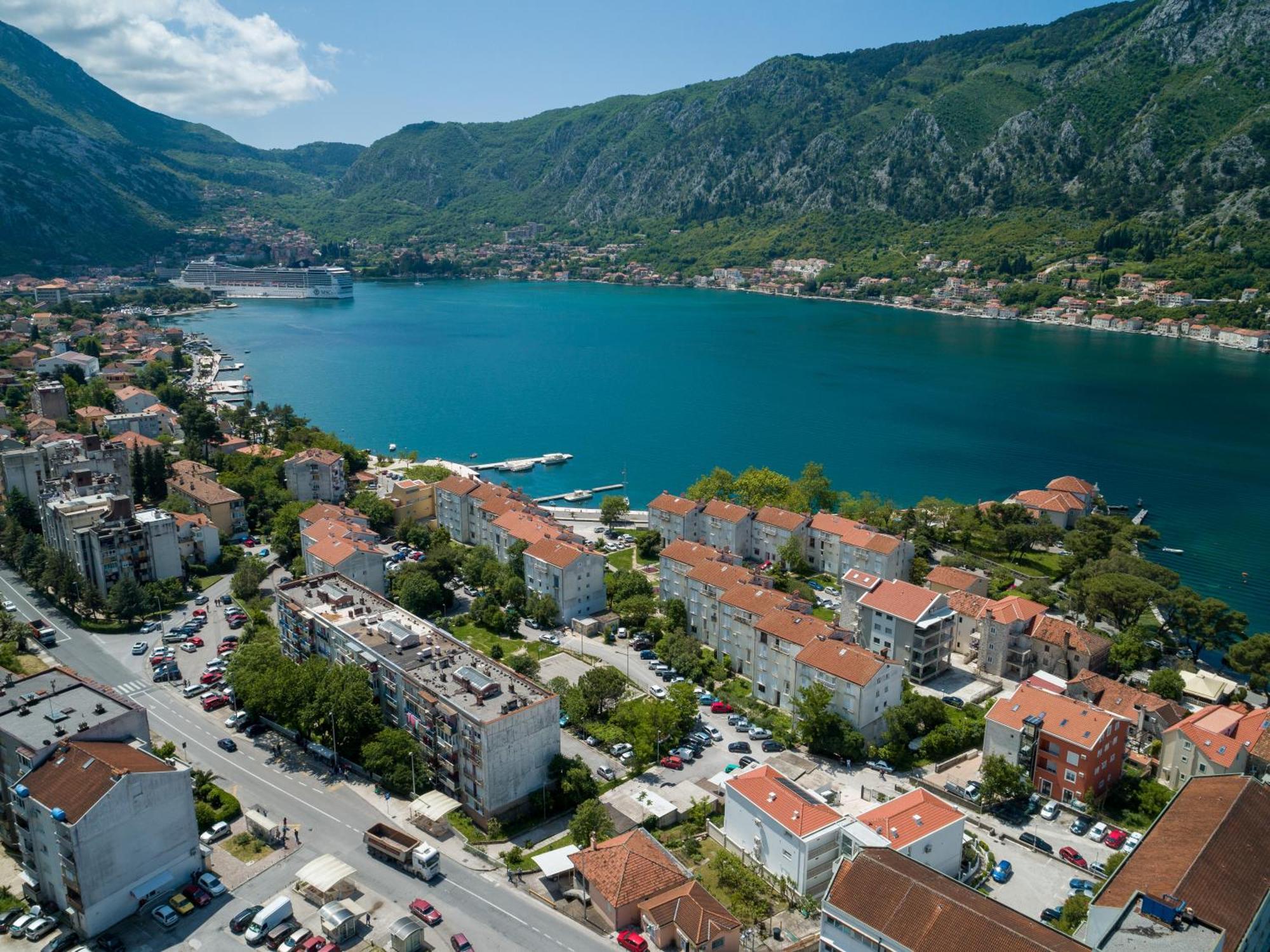Maison W Kotor Eksteriør billede
